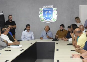 Ferraço e Ricardo anunciam as prioridades para Cachoeiro: polo industrial, aeroporto e rodovias são destaque