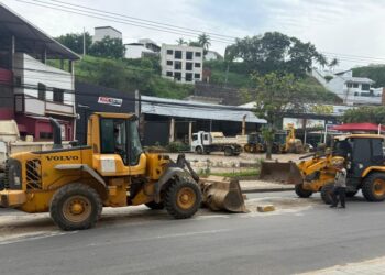 [Cachoeiro] Taxões vão substituir as muretas da Avenida Aristides Campos