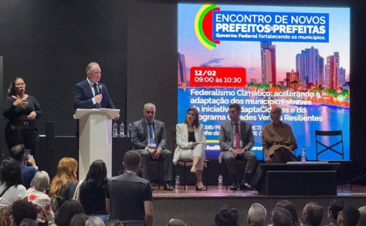 [Brasília] Casagrande discute adaptação às mudanças climáticas em Encontro de Novos Prefeitos