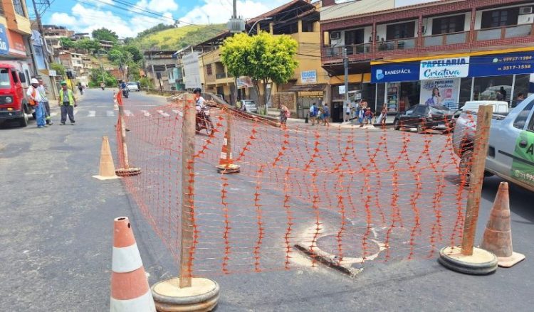 [Cachoeiro] Linha Vermelha é parcialmente interditada para reparo no asfalto