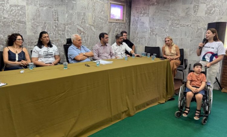 Ferraço anuncia Núcleo de Apoio a crianças e jovens autistas em Cachoeiro