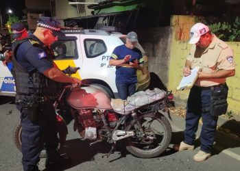 [Cachoeiro]  Força-tarefa aperta o cerco a motos barulhentas em Cachoeiro