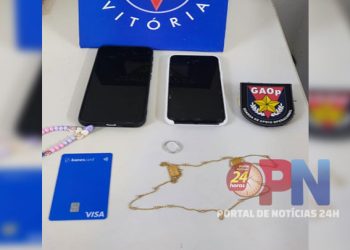 Homem de bicicleta é detido após furtar celulares de banhistas no ES