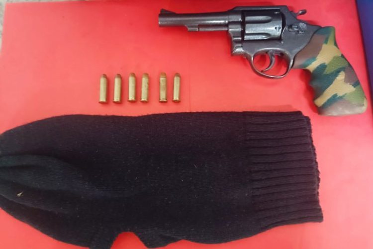 [Vargem Alta] Polícia Militar prende homem armado durante patrulhamento na rodovia ES-164