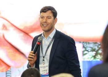 Arnaldinho propõe mais diálogo e união para desenvolvimento das cidades capixabas