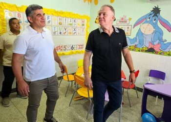 [Piúma] Governo inicia serviço de oftalmologia, inaugura creche e anuncia urbanização da Ilha do Gambá