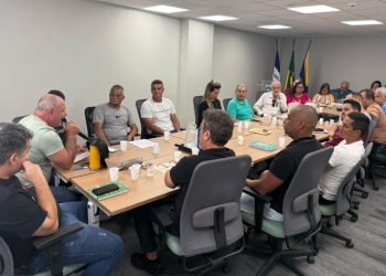 Toninho Bitencourt faz reunião para avaliar seus primeiros 100 dias no comando de Marataízes