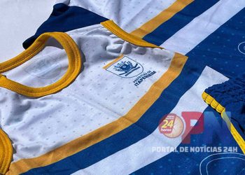 [Rede municipal] Itapemirim garante uniforme completo para todos os alunos