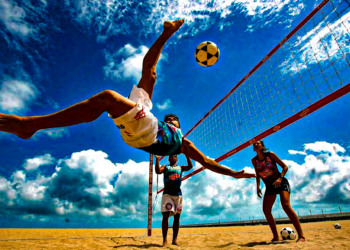 [Itapemirim] Prefeitura oferece aulas gratuitas de futevôlei. Incrições abertas!