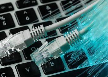 Procon fiscaliza empresas prestadoras de serviços de internet em Cachoeiro