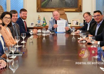 [Governo do ES] Acordo vai permitir fornecimento de água reciclada para uso industrial