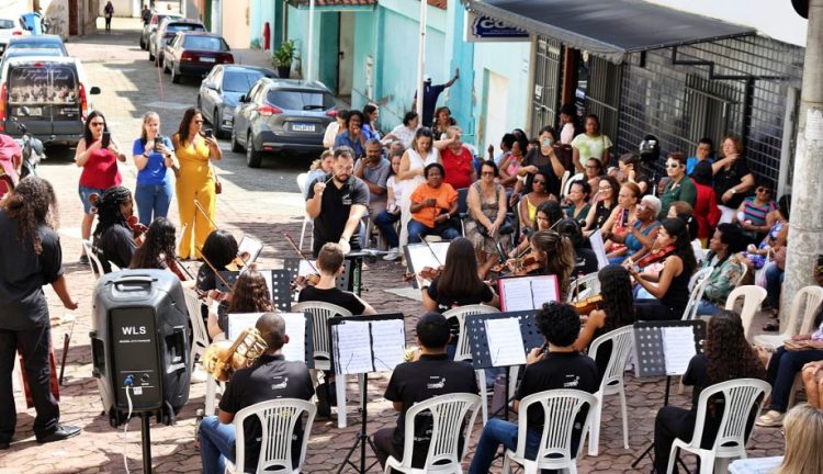 Casa de Roberto Carlos reúne projetos sociais de Cachoeiro em café da manhã especial