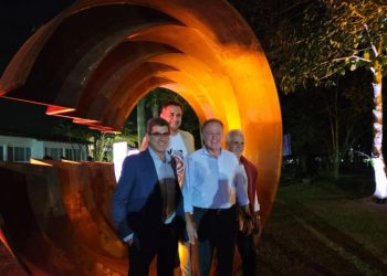 Parque Cultural Casa do Governador recebe escultura de José Carlos Vilar