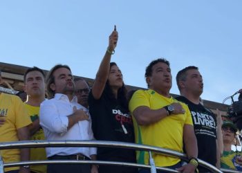 [Brasília] Parlamentares capixabas marcaram presença na Marcha Pró-Anistia