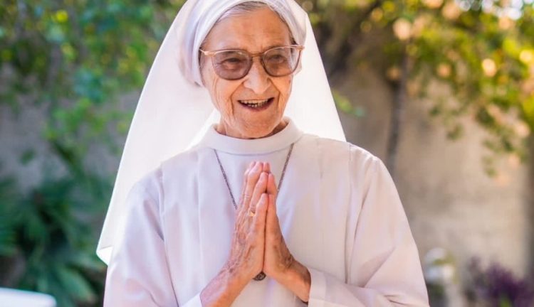 Cachoeiro em luto pelo falecimento da Irmã Otília