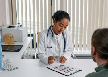 Cresce o número de empregos formais gerados no setor de saúde capixaba