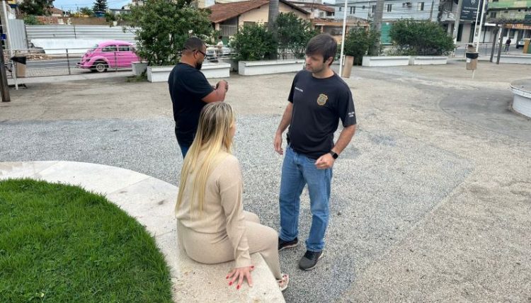 PC prende estelionatária do Paraná que pretendia aplicar golpes em Marataízes