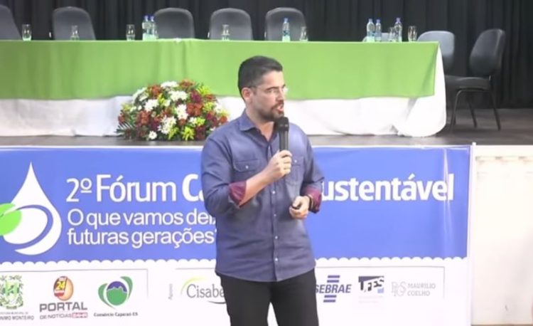[2º Fórum Caparaó Sustentável] Secretário Victor Coelho expõe estratégias para o Turismo na região