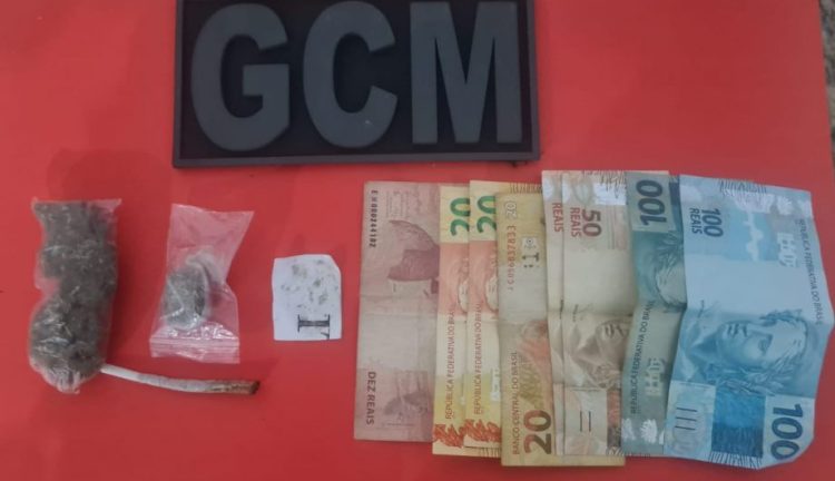 [Cachoeiro] Guarda Municipal apreende drogas e dinheiro durante patrulhamento no Bela Vista