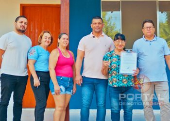 [Kennedy] Famílias realizam o sonho da casa própria com entrega de moradias populares