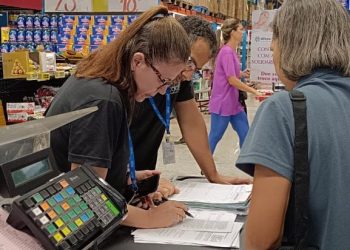 [Cachoeiro] Procon quer supermercados e atacarejos com empacotador nos caixas de atendimento
