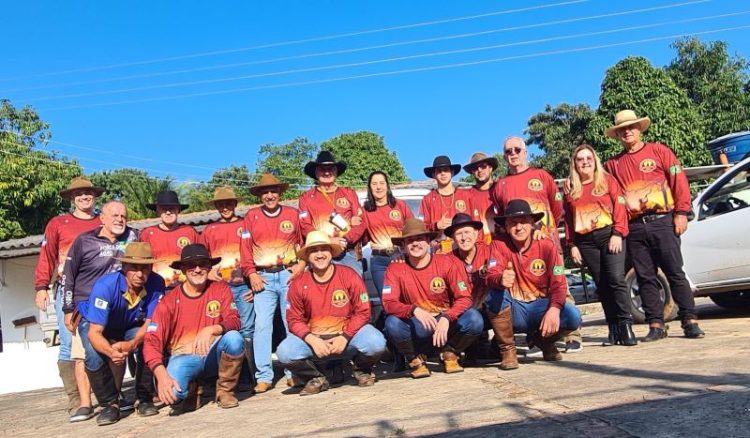Grupo de amigos faz cavalgada de Jerônimo Monteiro a Itaipava