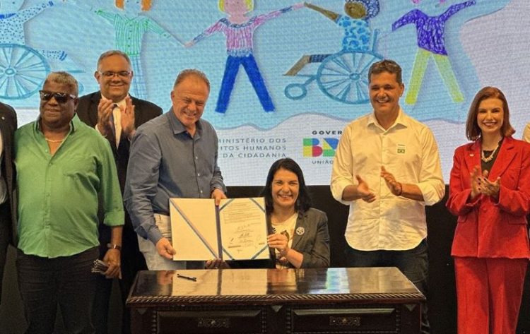 [Libras] Governo do Estado adere ao plano nacional ‘Novo Viver sem Limite’