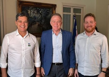 Casagrande anuncia pagamento do Bônus Desempenho a servidores da Educação