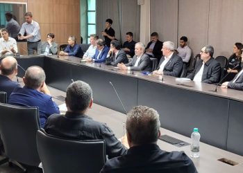 Vice-prefeito alerta para impacto da tarifa dos EUA no setor de rochas de Cachoeiro