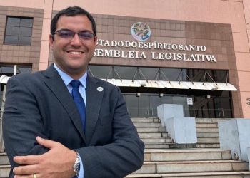 Cinco projetos do deputado Dr. Bruno Resende viram lei: temas incluem epilepsia e desinformação