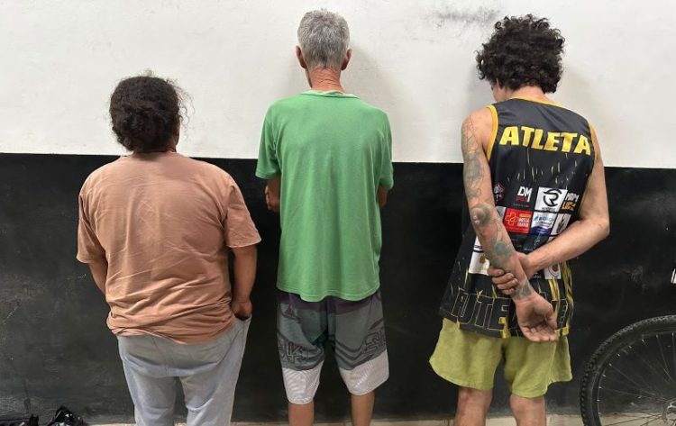 PC prende três envolvidos em furto de baterias de ambulâncias em Marataízes