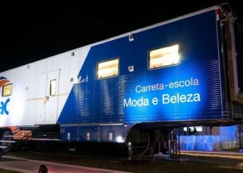 [Vila Velha] Unidade Móvel de Beleza do Senac leva qualificação e oportunidades a moradores