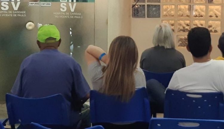 Crônica • O silêncio que permanece