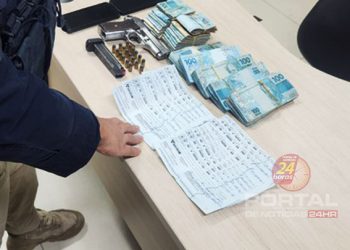 [BR-101-] PRF apreende arma, munições e quase meio milhão de reais durante abordagem