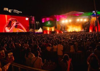 [Vila Velha] Caetano Veloso, Marina Sena e Pabllo Vittar se apresentam gratuitamente em Festival na Prainha