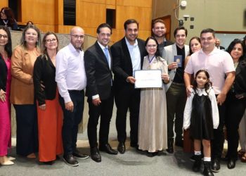 Deputado admite carga gigante para professores, mas reconhece investimentos