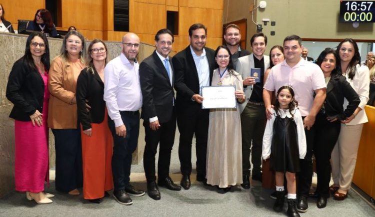 Deputado admite carga gigante para professores, mas reconhece investimentos