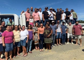 [Marataízes] Associação de Alto Boa Vista ganha caminhão de apoio à agricultura familiar