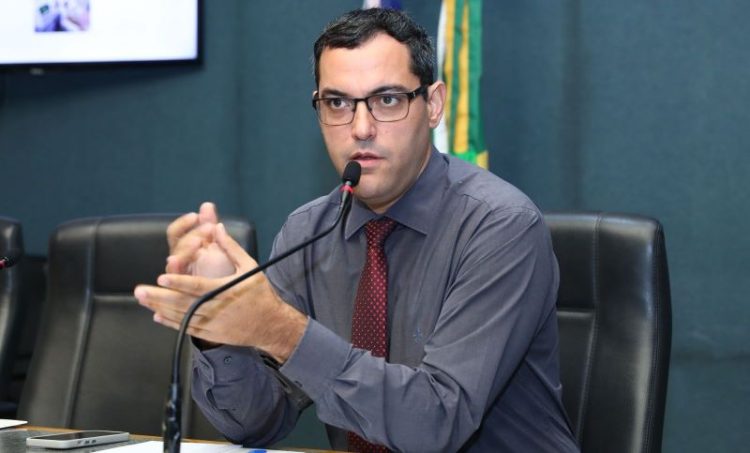 Dr. Bruno reforça importância de leis de proteção aos pacientes de câncer