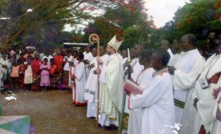 Diocese de Cachoeiro integra curso sobre África com participação de Dom Luiz Fernando Lisboa