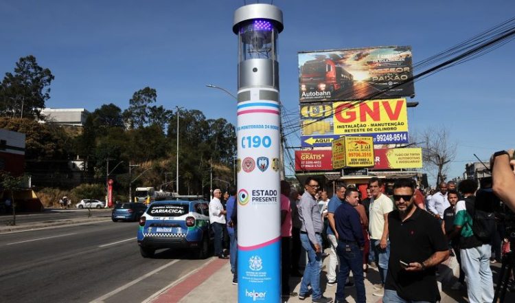 [Cariacica] Governador Casagrande inaugura terceiro Totem de Segurança no município