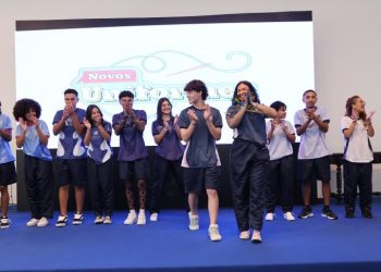 Governo apresenta novos uniformes escolares da rede pública estadual