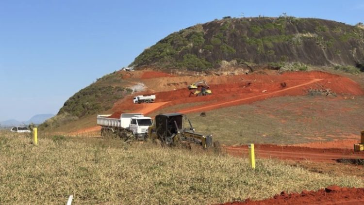 [Kennedy] Obras avançam na pedreira que fornecerá rochas para quebra-mar do Porto Central