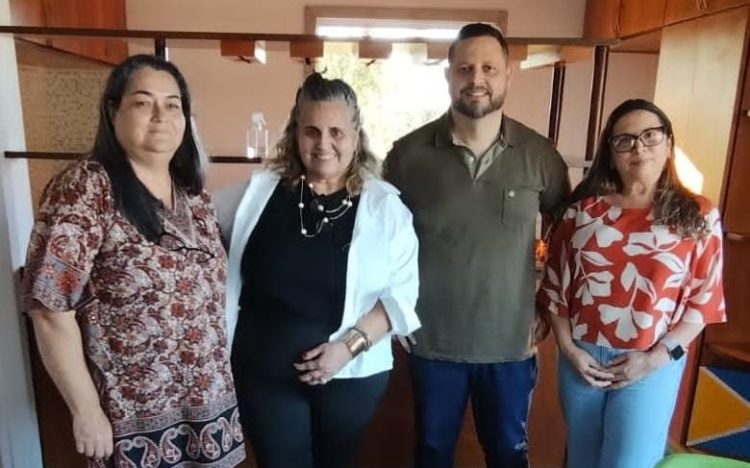 [Marataízes] Lideranças de movimentos sociais apresentam projeto “Mais Creches” à Prefeitura