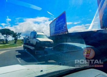 [Fim do abandono] Carros velhos são removidos das ruas de Marataízes