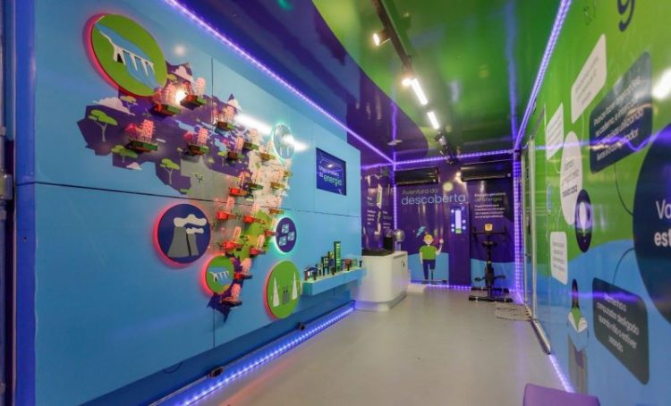 Escolas de Afonso Cláudio recebem o caminhão educacional da EDP