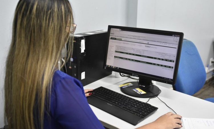 TCE-ES cobra que municípios apresentem cronograma para utilização do Sistema de Gestão Escolar (Siged)