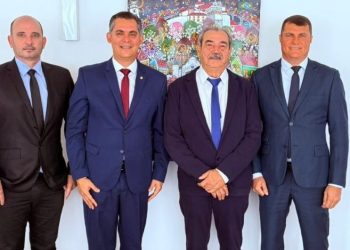 Em Brasília, prefeito de Marataízes participa da mobilização “Municípios em Risco”