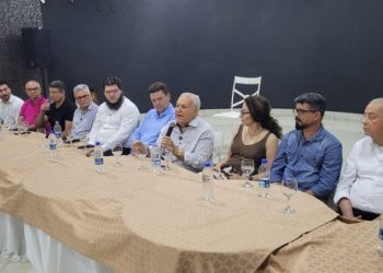 Ferraço reúne 200 lideranças da região e pede apoio à Euclério Sampaio para o Senado em 2026