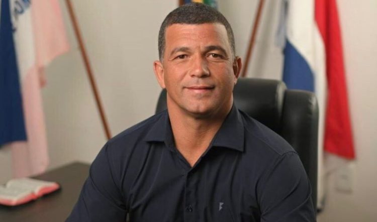 [Kennedy] Prefeito anuncia aumento do Tiket Alimentação dos servidores para R$ 1.500,00